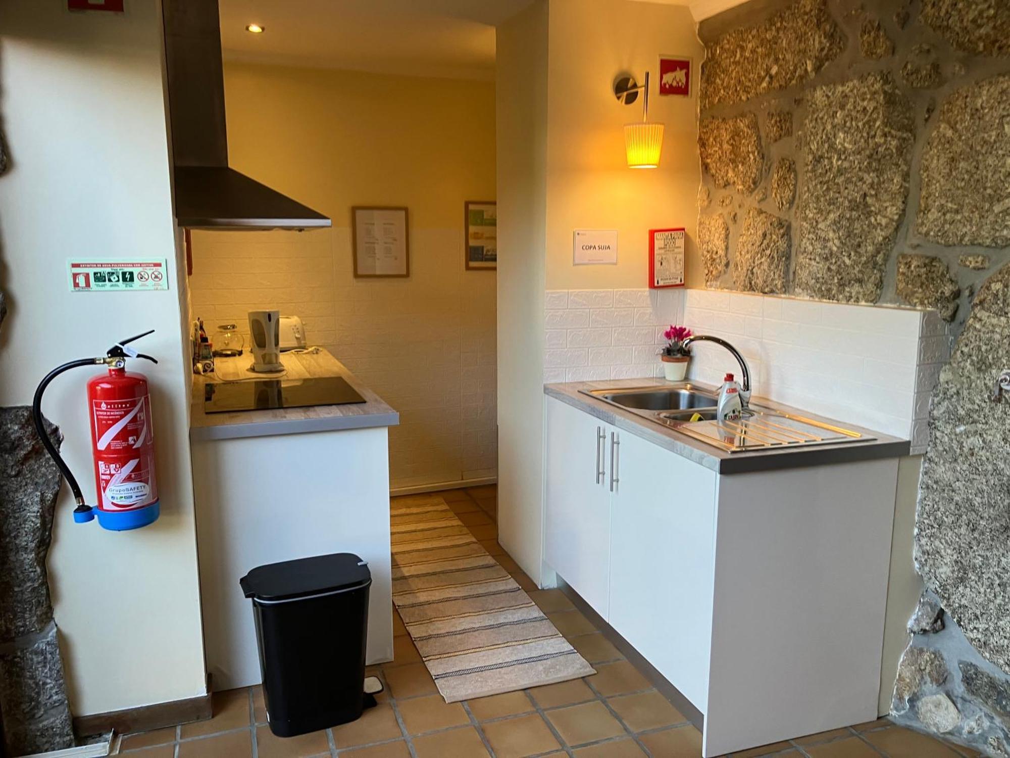 Bergui Guesthouse - Em Guimaraes Desde 2017 Exterior foto